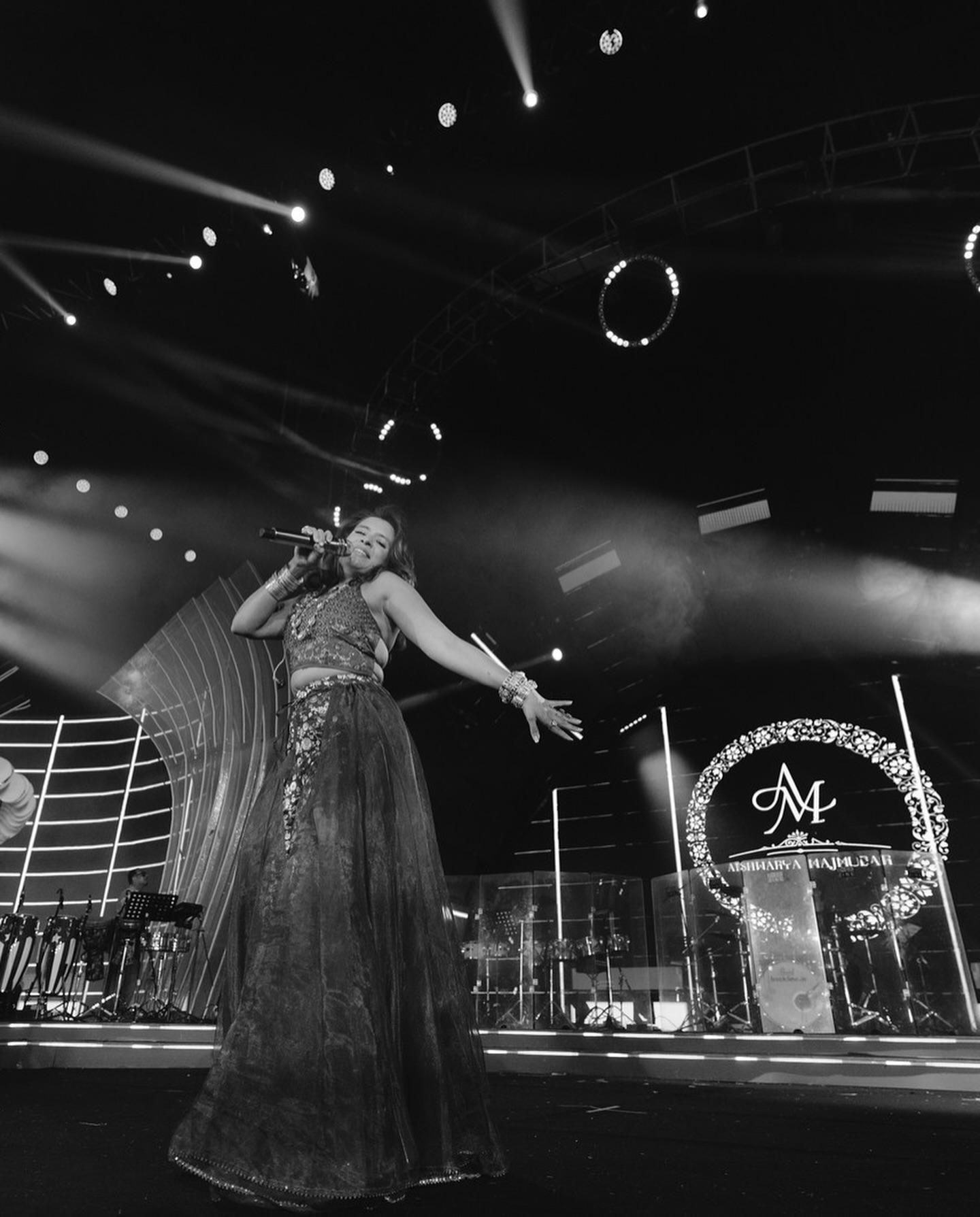 Aishwarya Majmudar performing at a grand Navratri garba celebration